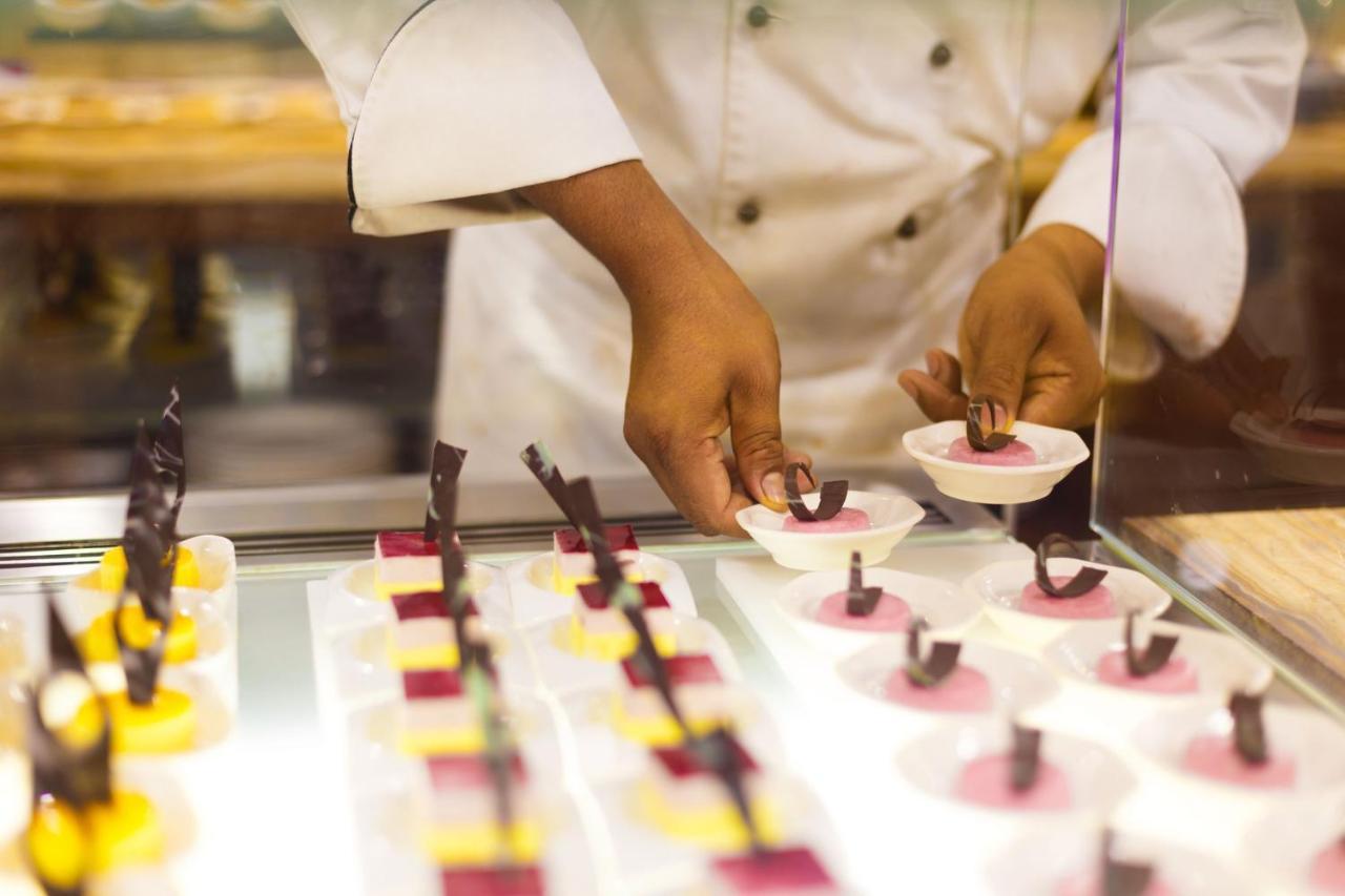 Crowne Plaza Ahmedabad City Centre By Ihg Luaran gambar