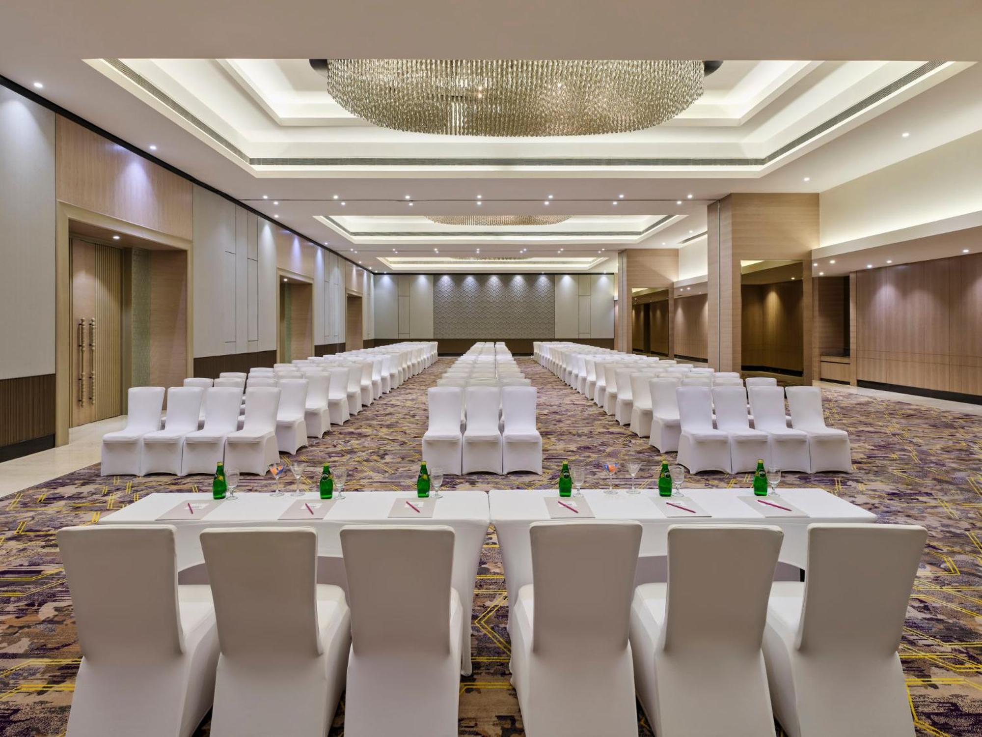 Crowne Plaza Ahmedabad City Centre By Ihg Luaran gambar