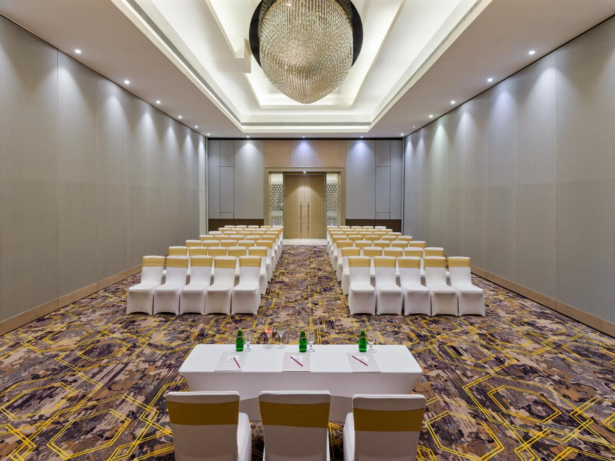 Crowne Plaza Ahmedabad City Centre By Ihg Luaran gambar