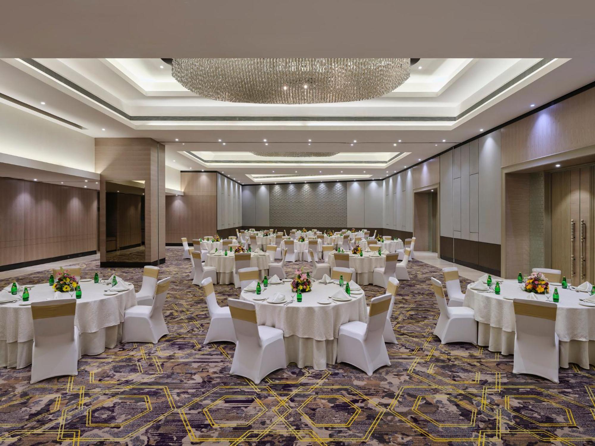 Crowne Plaza Ahmedabad City Centre By Ihg Luaran gambar